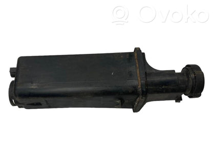 Dzesēšanas šķidruma izplešanās tvertne