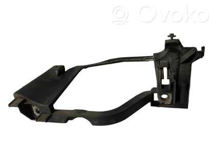 Priekšējā luktura turētājs