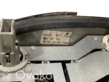 Aizmugurējais lukturis virsbūvē