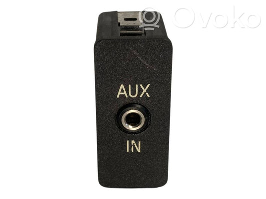 AUX-разъем