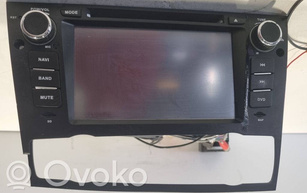 Радио / CD/DVD-плеер / навигация