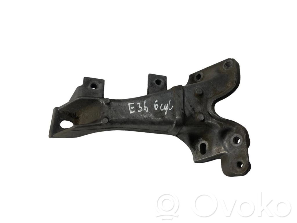 Dzinēja nostiprināšanas stiprinājums-kronšteins