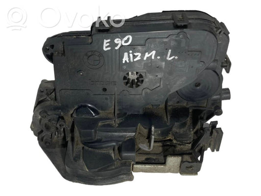 Aizmugurē slēdzene