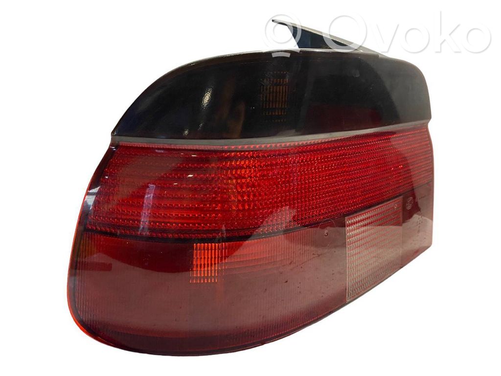 Aizmugurējo lukturu komplekts