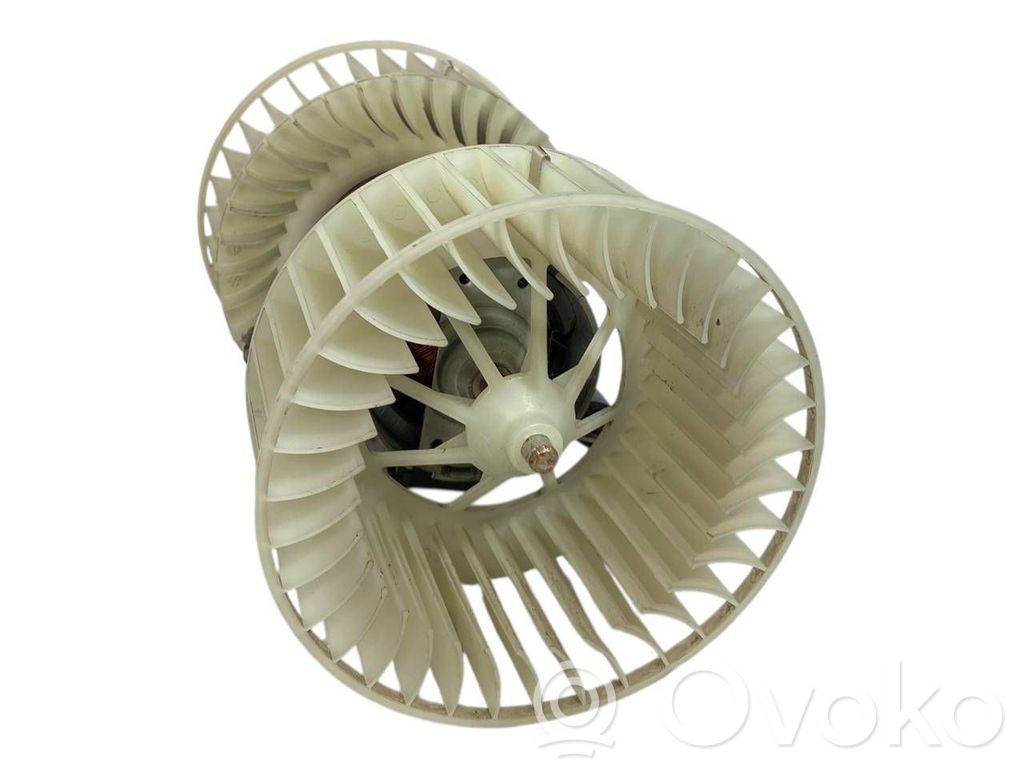 Mazā radiatora ventilators