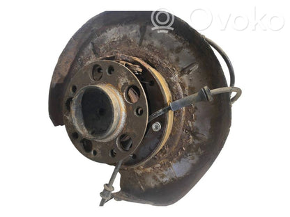 Aizmugurē riteņa rumbas vārpstas šarnīrs (stupica, capfa)