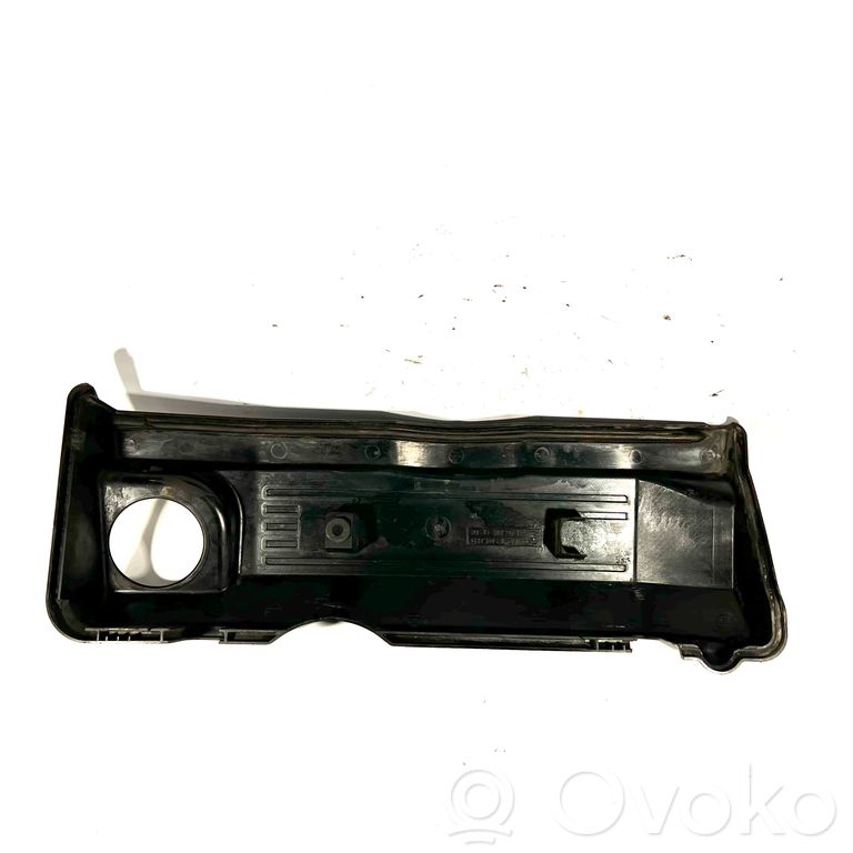 Крышка двигателя (декоративная отделка)