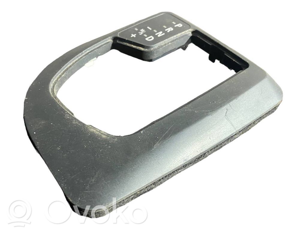 Gear shift lever decorative trim (plastic)