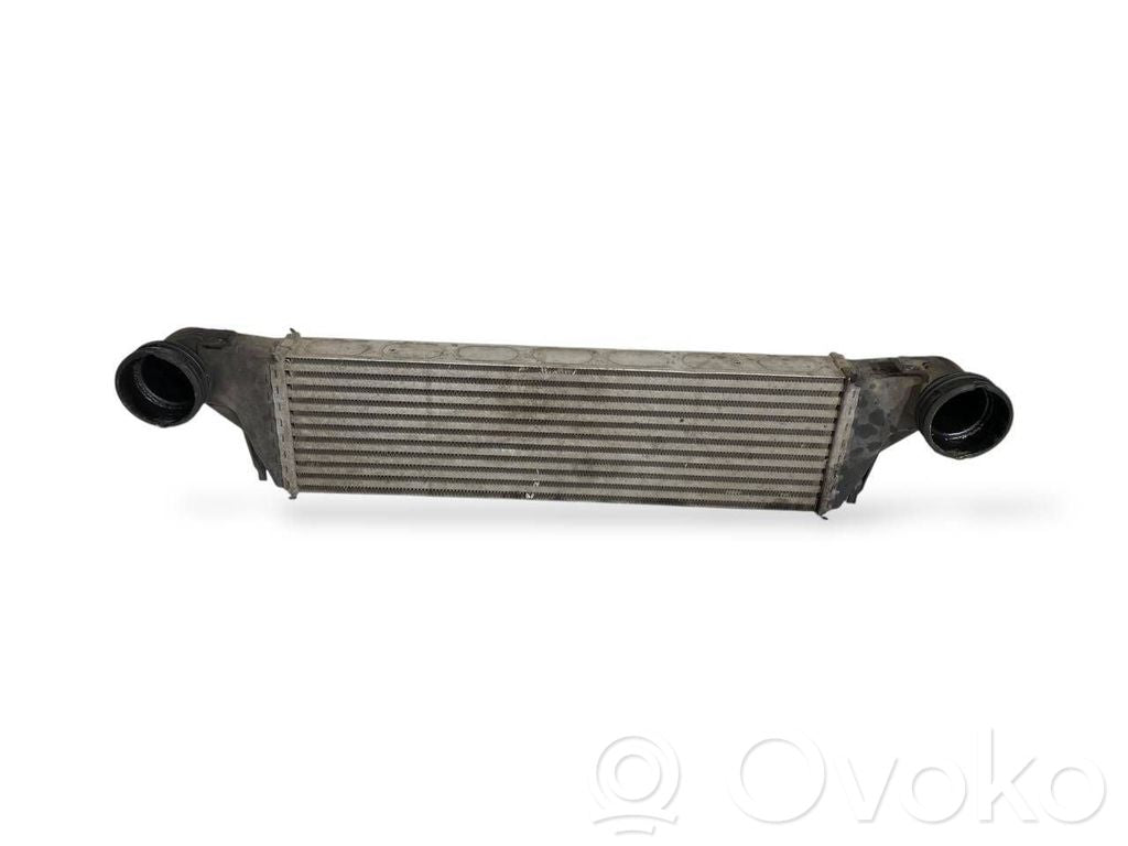 Starpdzesētāja radiators