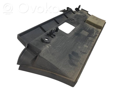 Paneļa dekoratīvās apdares vairogs (apakšējais)