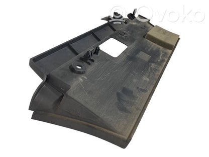 Paneļa dekoratīvās apdares vairogs (apakšējais)