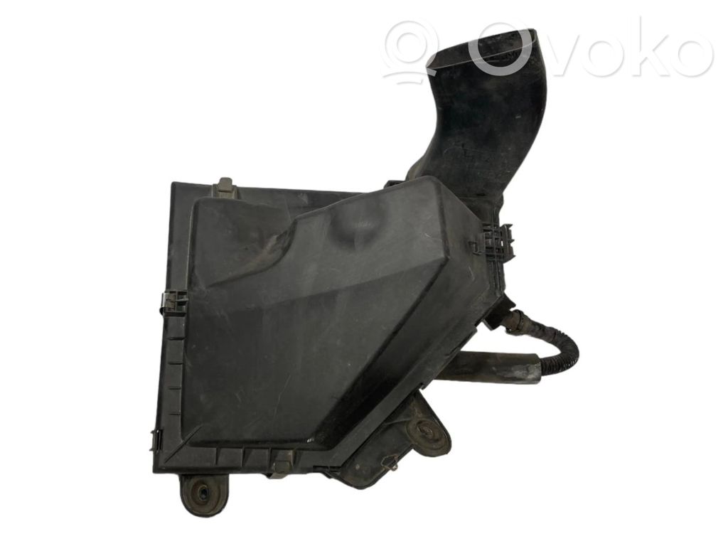 Air filter box