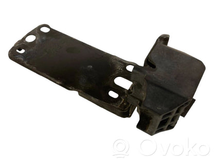 Radiatora (-u) turētājs / kronšteins