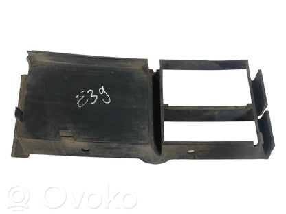 Apakšējais režģis (trīsdaļīgs)