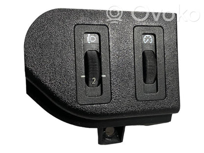 Lukturu augstuma regulēšanas slēdzis