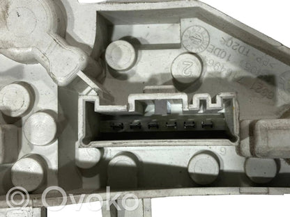 Rear lamp cover holder