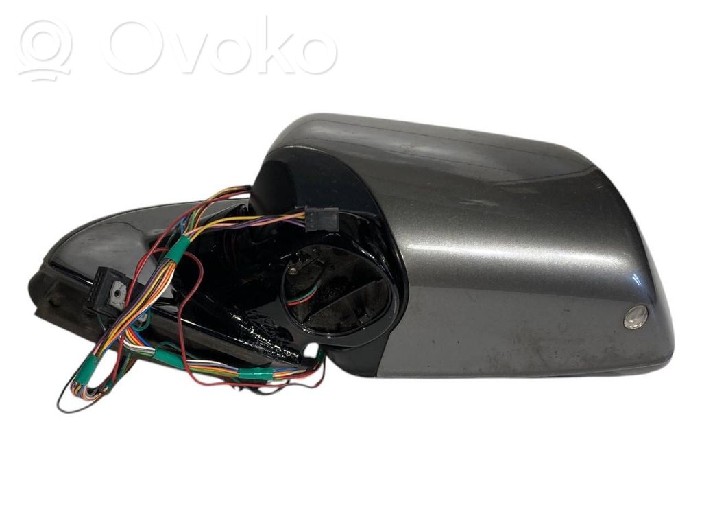 Mirror (electrically controlled)