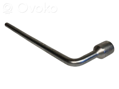 Riteņu uzgriežņatslēga