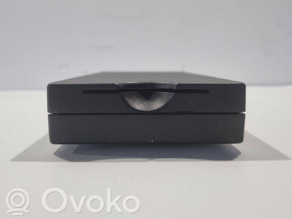 Tālruņa vadības bloks