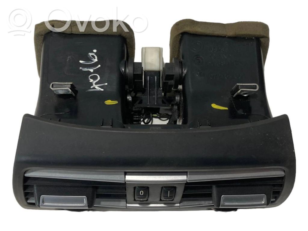 Aizmugurējā gaisa - ventilācijas reste