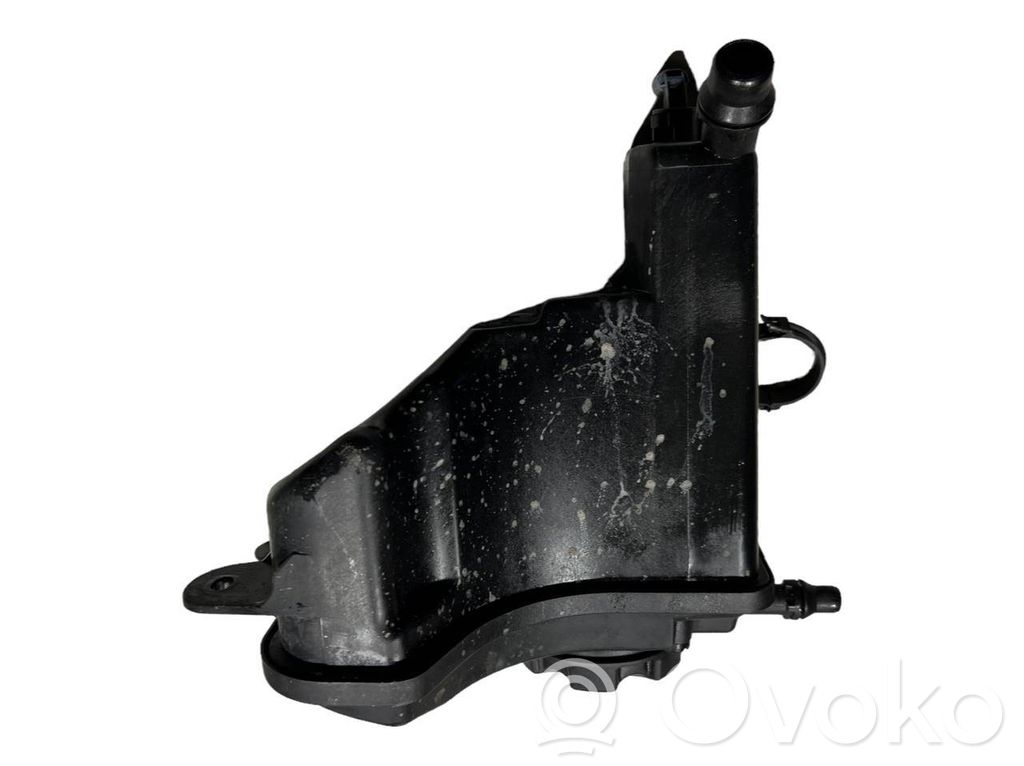 Dzesēšanas šķidruma izplešanās tvertne