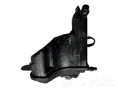 Dzesēšanas šķidruma izplešanās tvertne