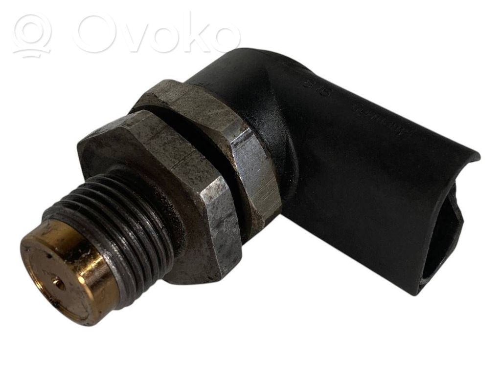 Манометр давления топлива