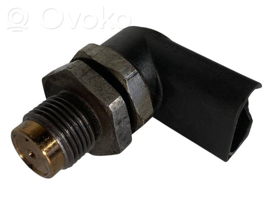 Манометр давления топлива