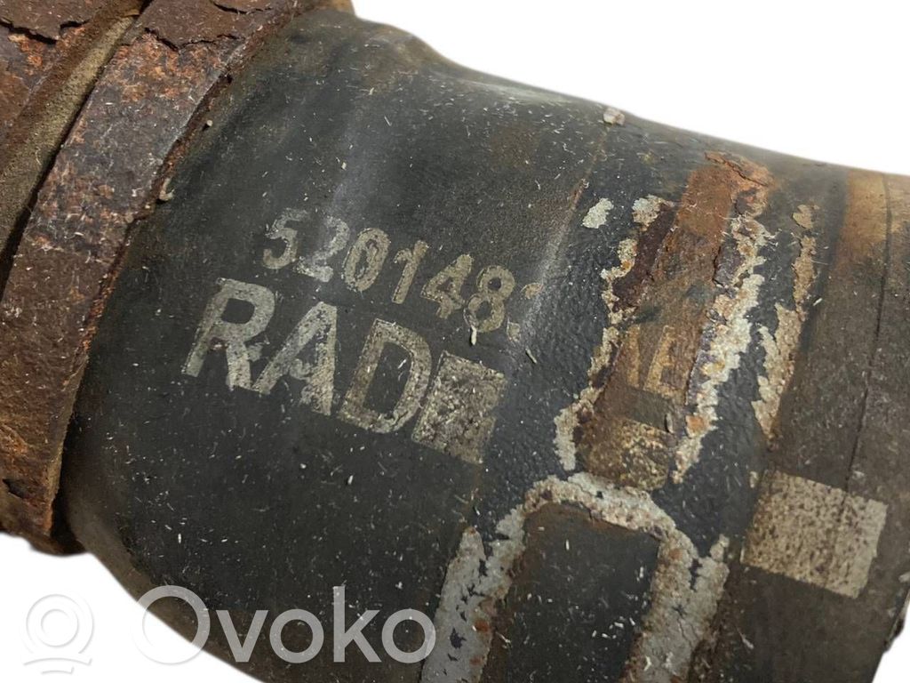 Caurulīte (-es) / šļūtene (-es)