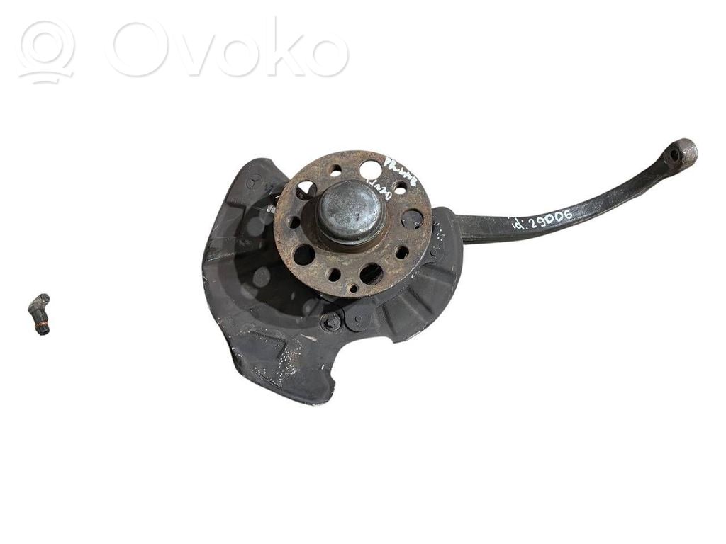 Priekšējā riteņa rumbas vārpstas šarnīrs (stupica, capfa)