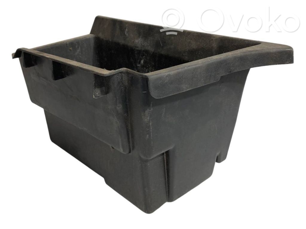 Mantu nodalījums stumbrs