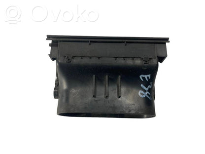 Aizmugurējā gaisa - ventilācijas reste