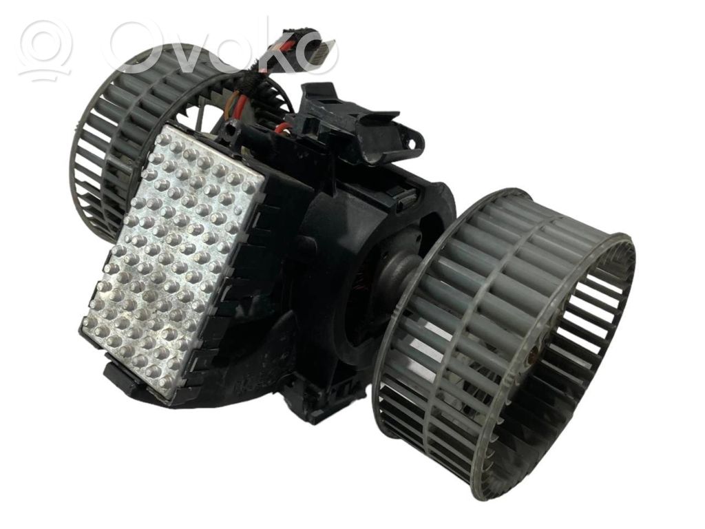 Маленький вентилятор радиатора