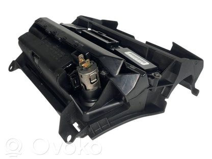 Пепельница (передняя)