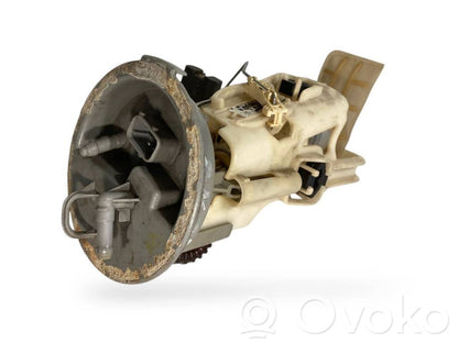 Fuel pump (in the fuel tank)