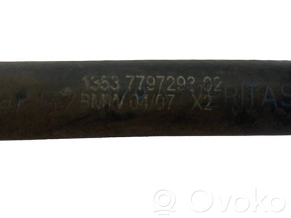 Caurule (-es) / šļūtene (-es)