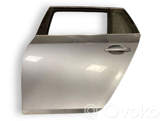 Задняя дверь