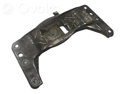 Transmission mounting bracket