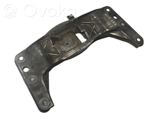 Transmission mounting bracket
