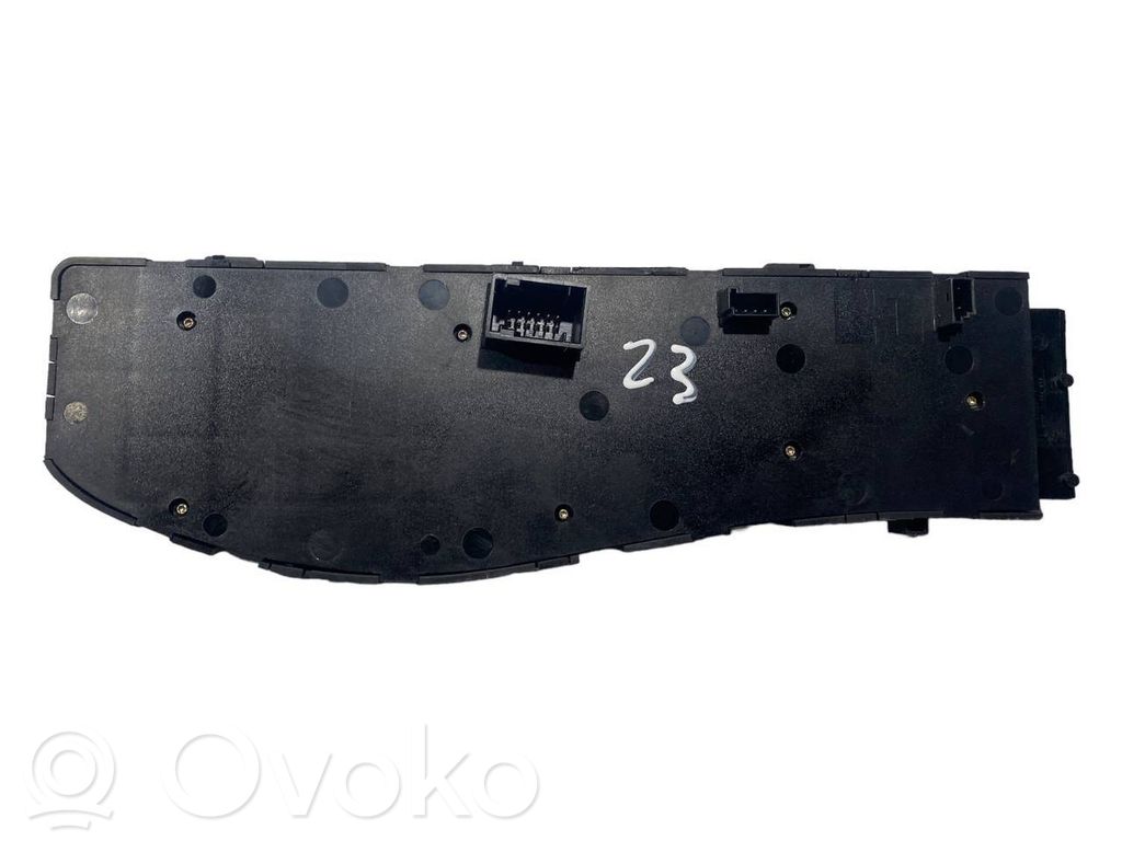 Sēdekļu regulēšanas slēdzis (-i)