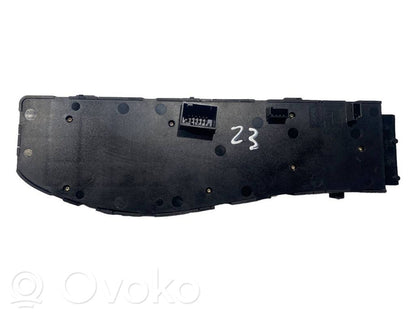 Sēdekļu regulēšanas slēdzis (-i)