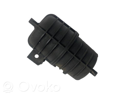 Vacuum air tank