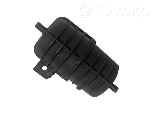 Vacuum air tank