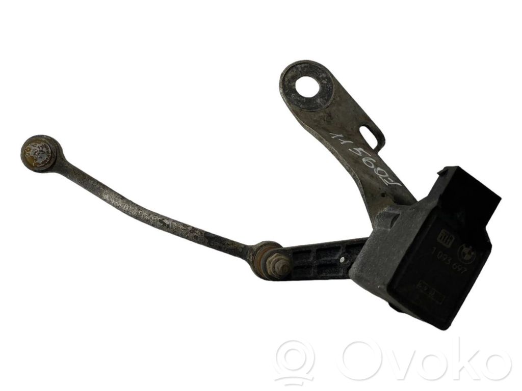 Augstuma sensors (priekšējo lukturu)