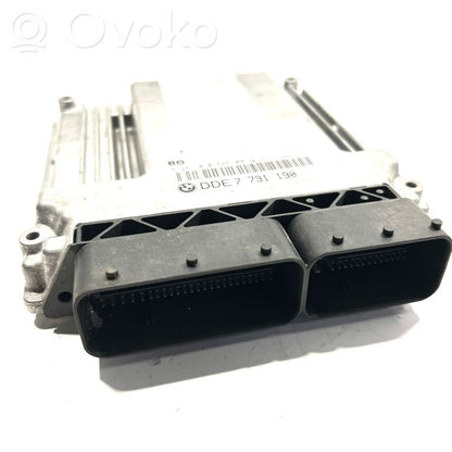 Dzinēja vadības bloks