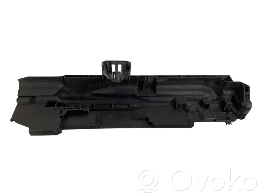 Radiatora (-u) turētājs / kronšteins