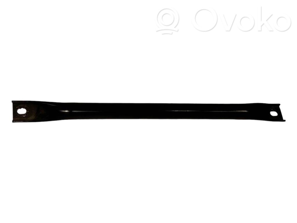 Cita veida dzinēja nodalījuma detaļa