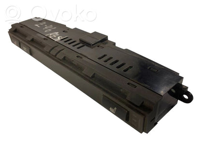 Sēdekļu apsildes slēdzis