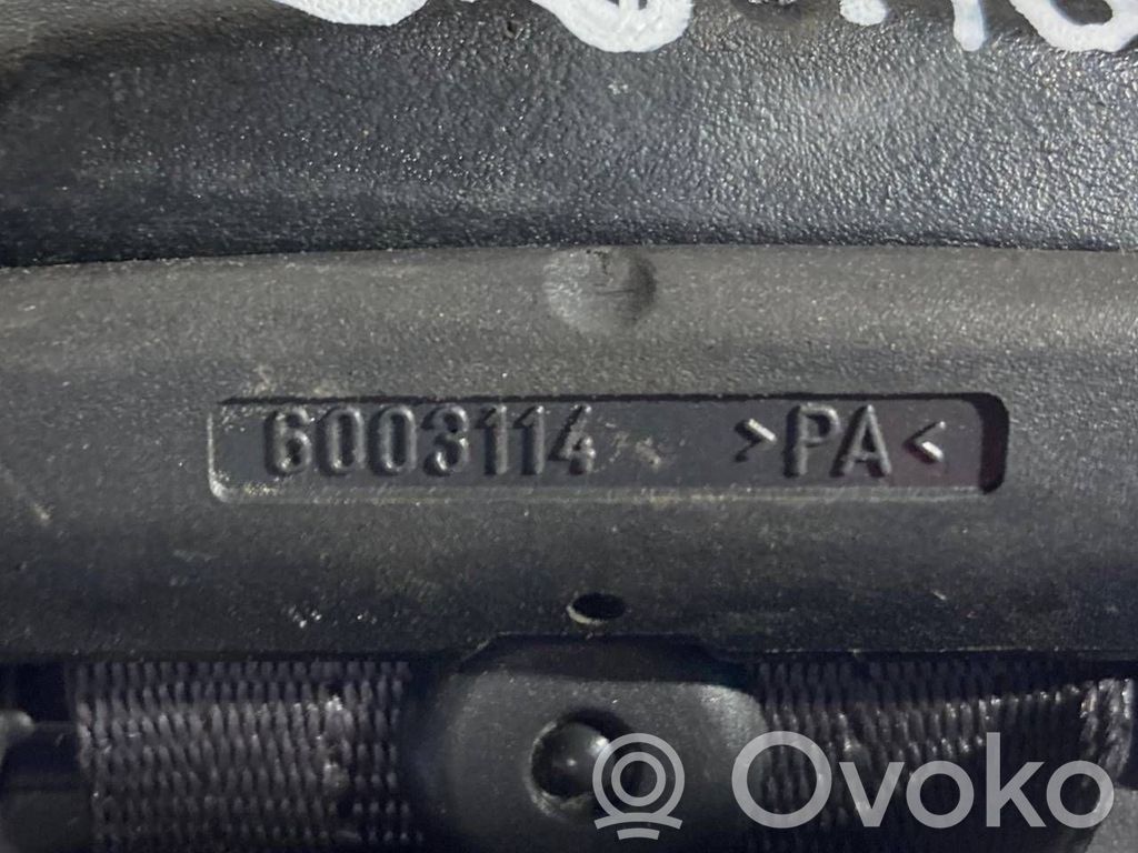 Trešās rindas drošības josta