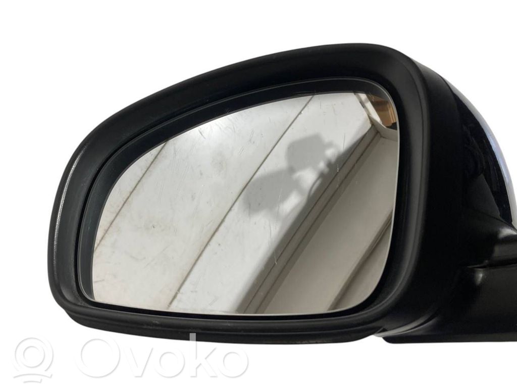 Mirror (electrically controlled)